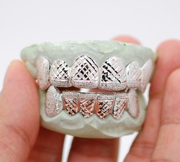 12 Teeth Custom White Gold Diamond Cut W/Diamond Dust Fangz